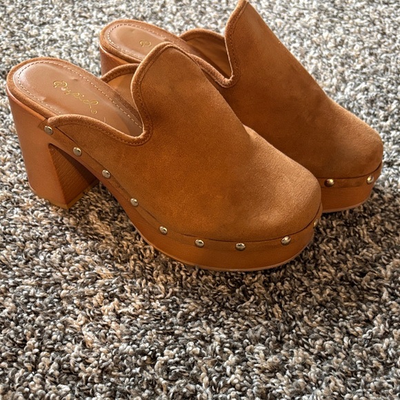 Qupid Shoes - Qupid Tan Suede Studded Platform Mules